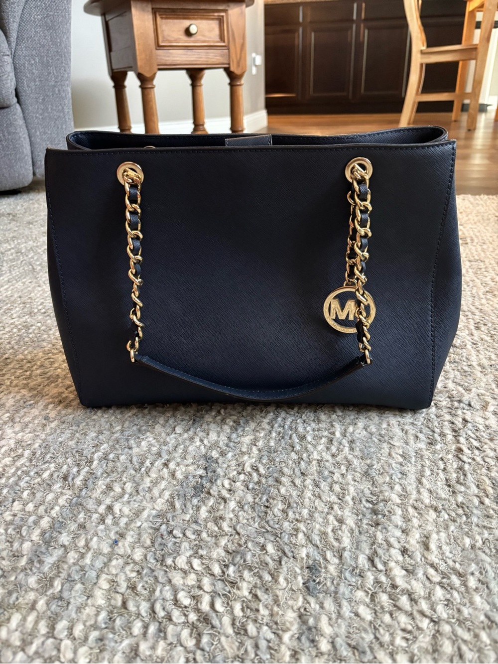 NWT MICHAEL Michael Kors Large Susannah Saffiano Leather Tote Bag - Navy Blue